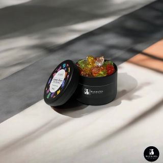 Gummy Bears🧸 Vůně: Hroznové víno •Svíčkový gel •Ručně vyrobeno •± 90g SLOŽENÍ: Svíčkový gel, vonné oleje a vůně,...